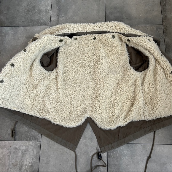 Nicholas K olive green sherpa lined jacket coat parka M - Picture 8 of 9